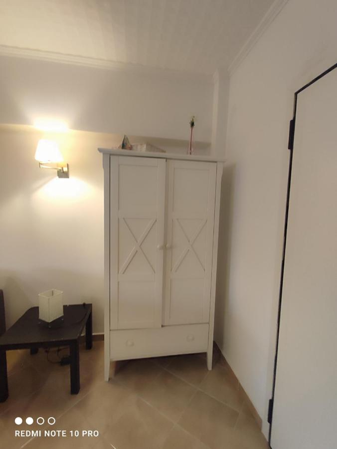 Andrew'S Sunset View Apartment لوتراكي المظهر الخارجي الصورة