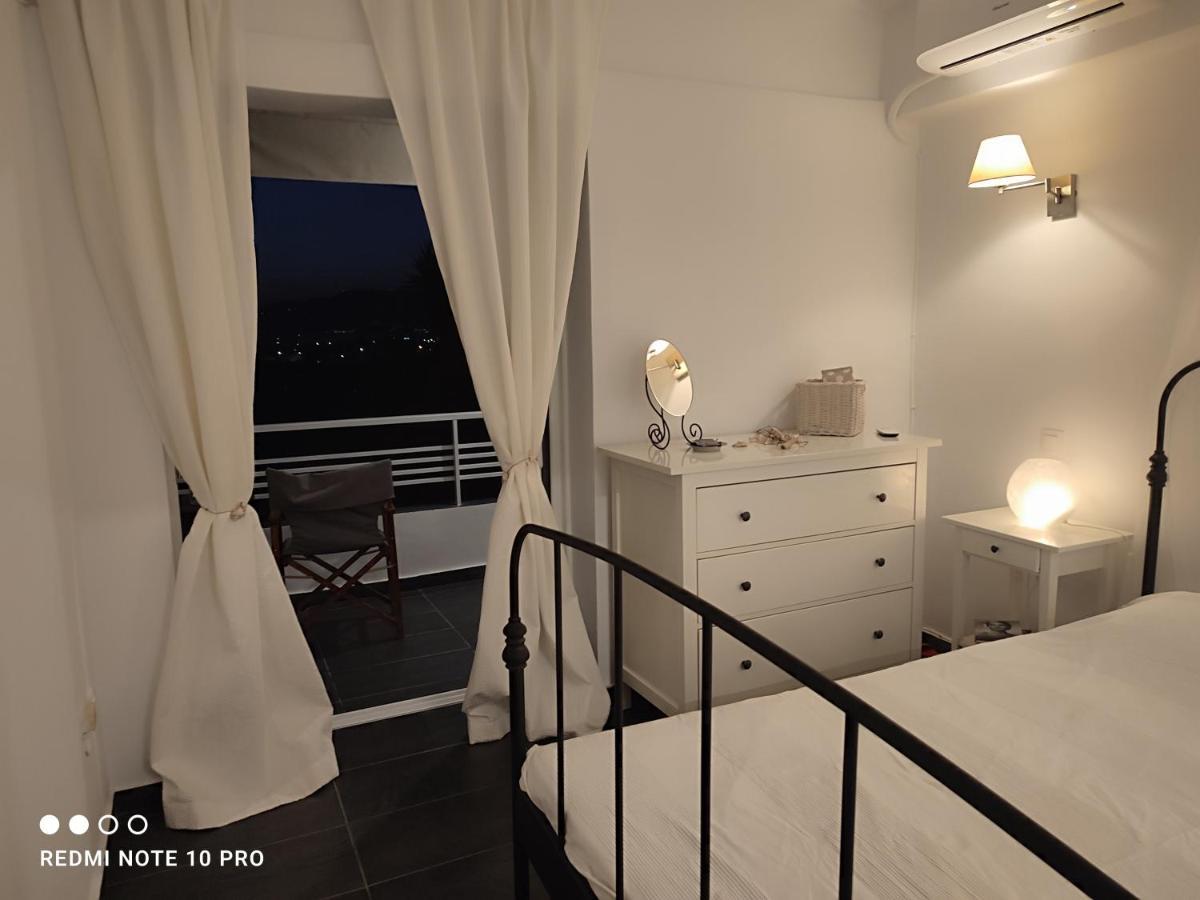 Andrew'S Sunset View Apartment لوتراكي المظهر الخارجي الصورة