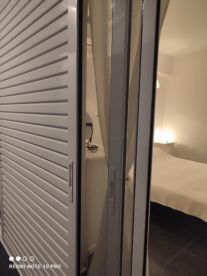 Andrew'S Sunset View Apartment لوتراكي المظهر الخارجي الصورة