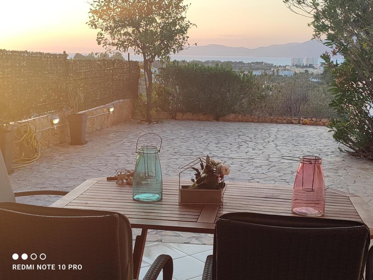 Andrew'S Sunset View Apartment لوتراكي المظهر الخارجي الصورة