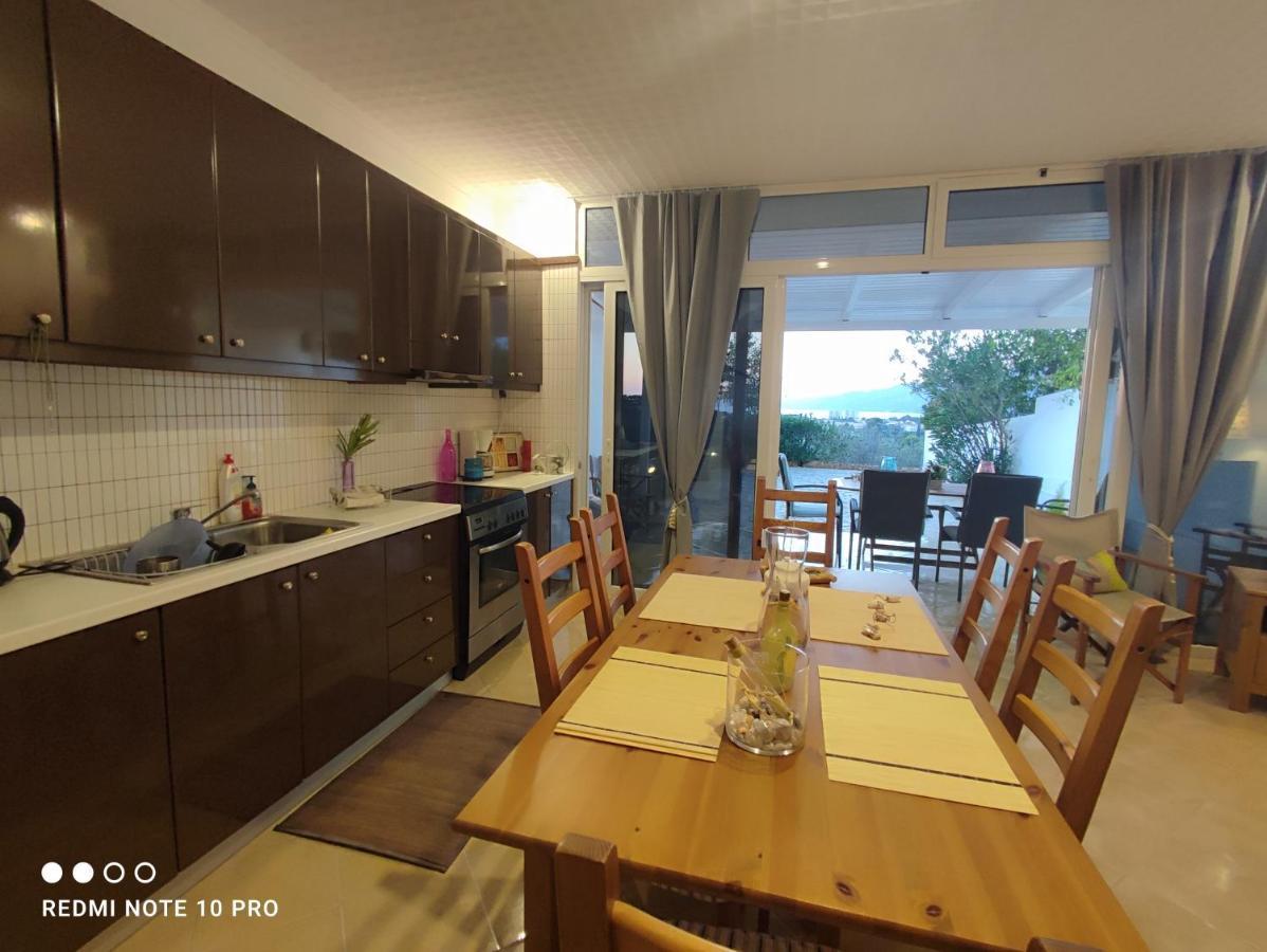Andrew'S Sunset View Apartment لوتراكي المظهر الخارجي الصورة