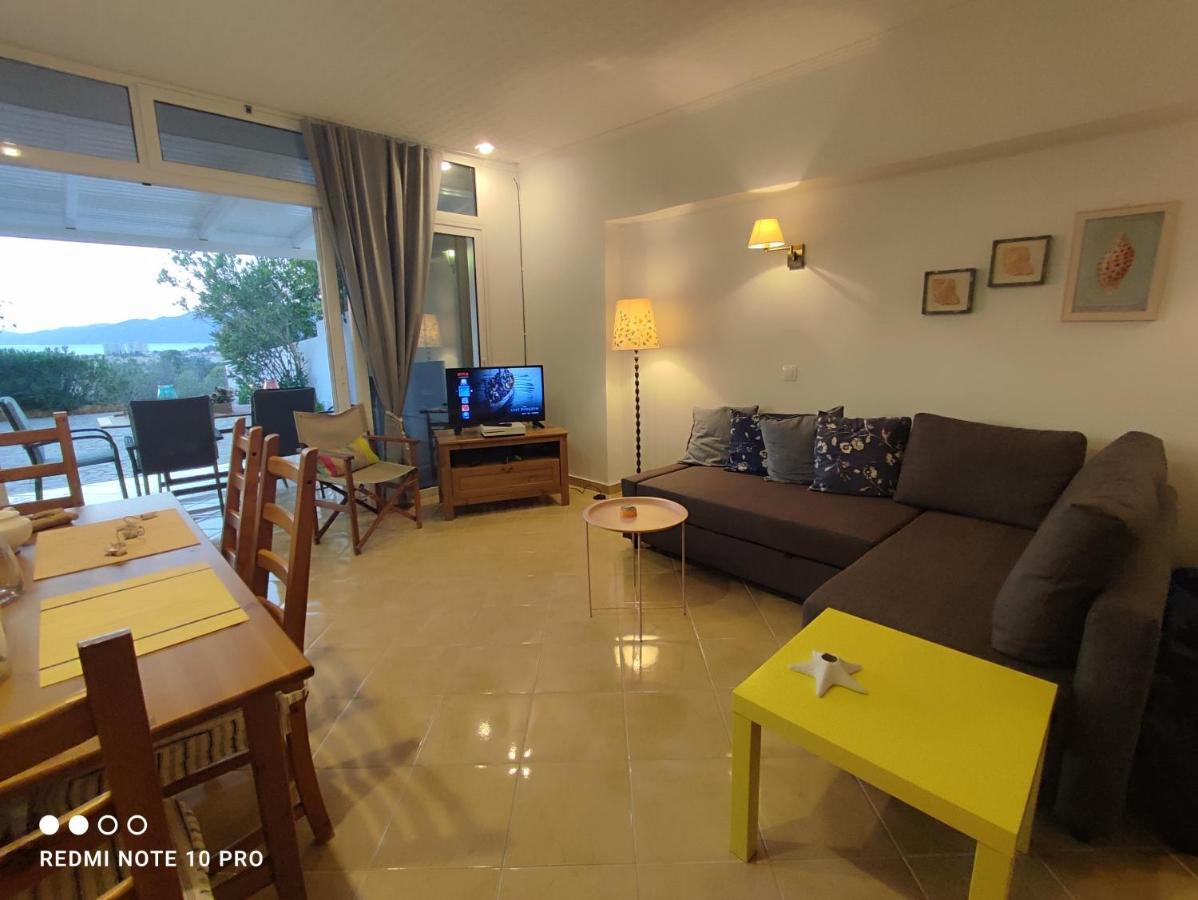 Andrew'S Sunset View Apartment لوتراكي المظهر الخارجي الصورة